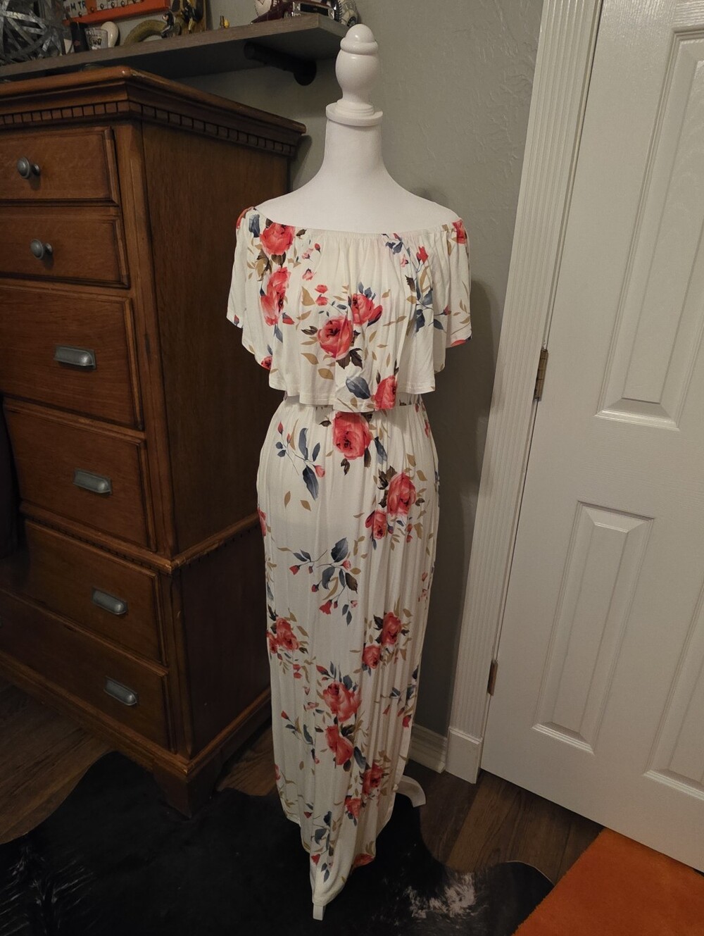 Lilbetter Off-Shoulder Floral Maxi Dress Size Small